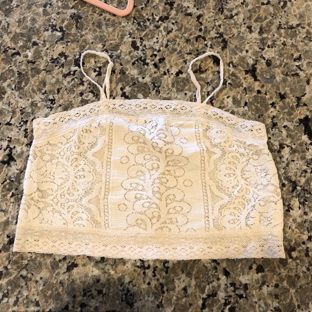Lace cropped top
